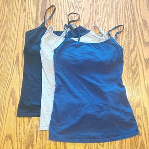 3 Active Basic shelf-bra tanks